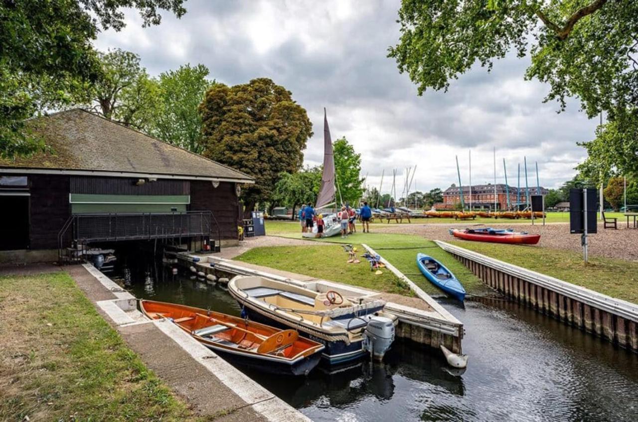 The Lensbury Resort Teddington Dış mekan fotoğraf