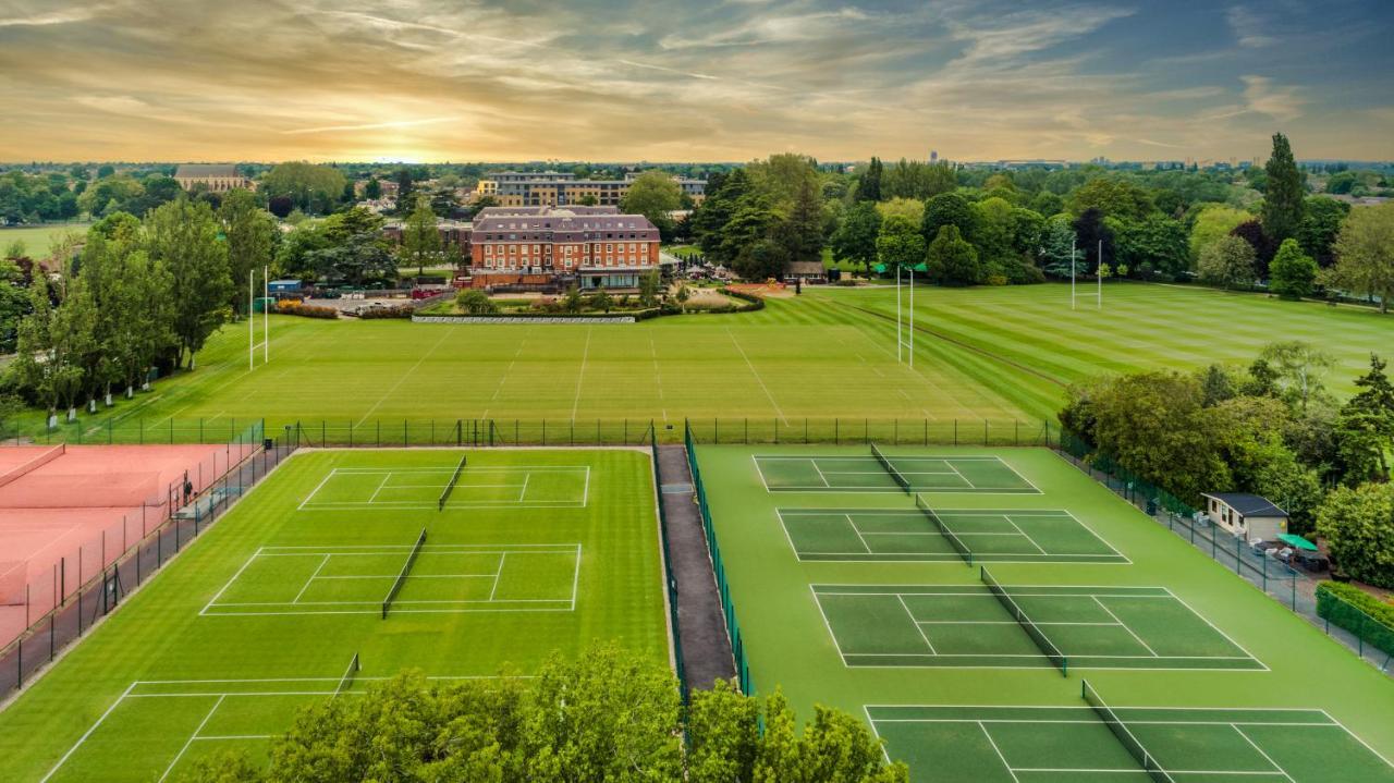 The Lensbury Resort Teddington Dış mekan fotoğraf